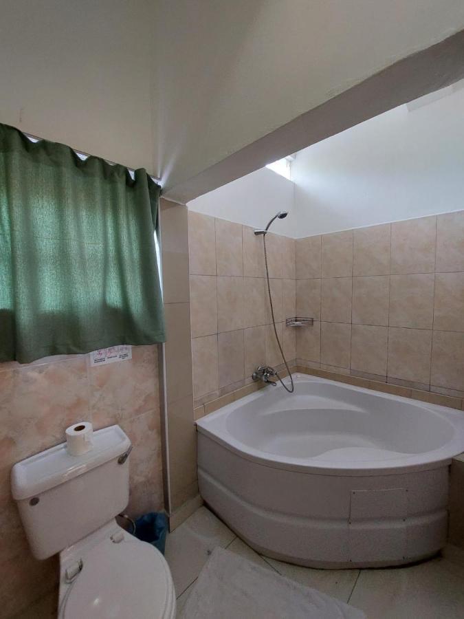 Beau Vallon Villa Self Catering With Pool Beau Vallon (Mahe) Exterior foto