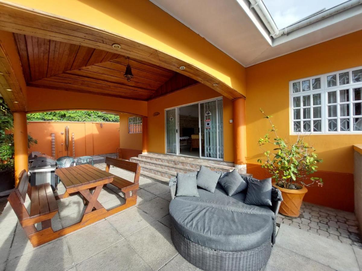 Beau Vallon Villa Self Catering With Pool Beau Vallon (Mahe) Exterior foto