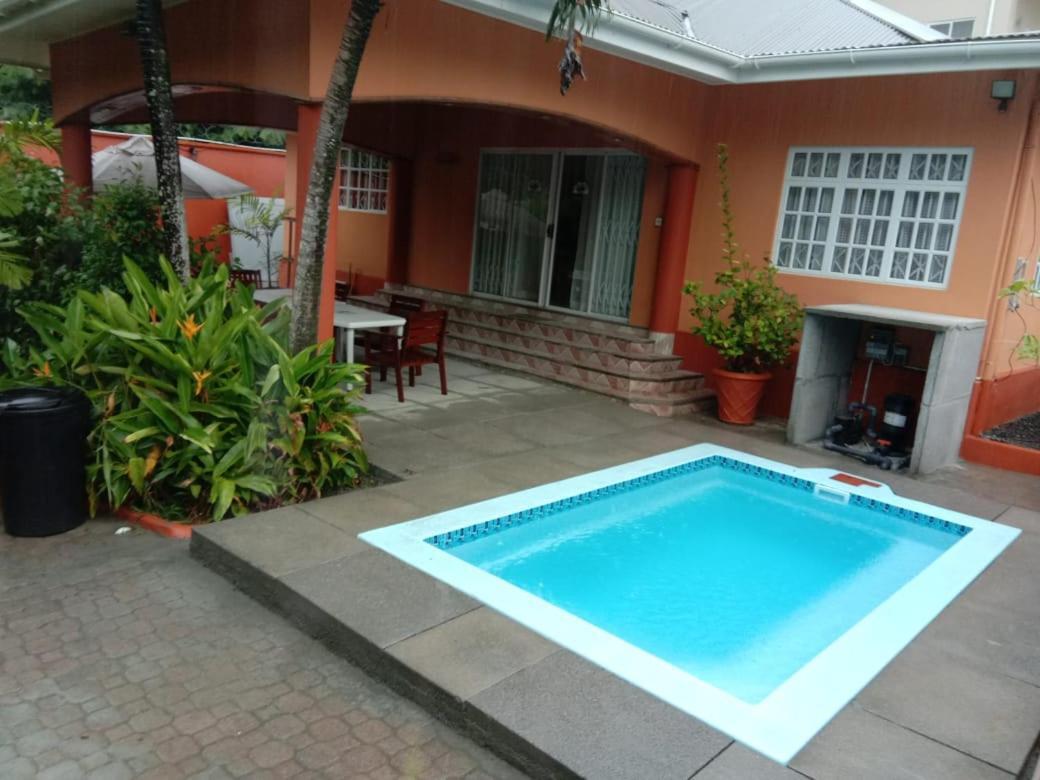 Beau Vallon Villa Self Catering With Pool Beau Vallon (Mahe) Exterior foto